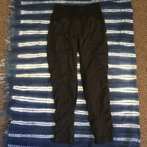 Lululemon Capri pants